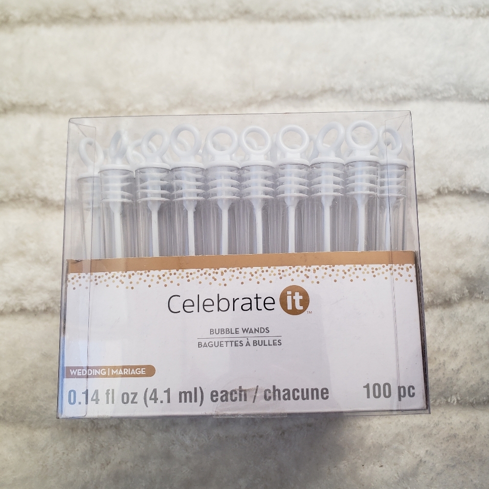 NWT Celebrate It 100 Piece Mini Bubble Wands - White